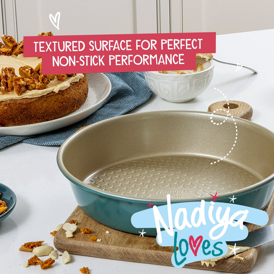 Prestige Round Cake Tin in Teal Oven Safe Mould Non Stick Bakeware - 9"