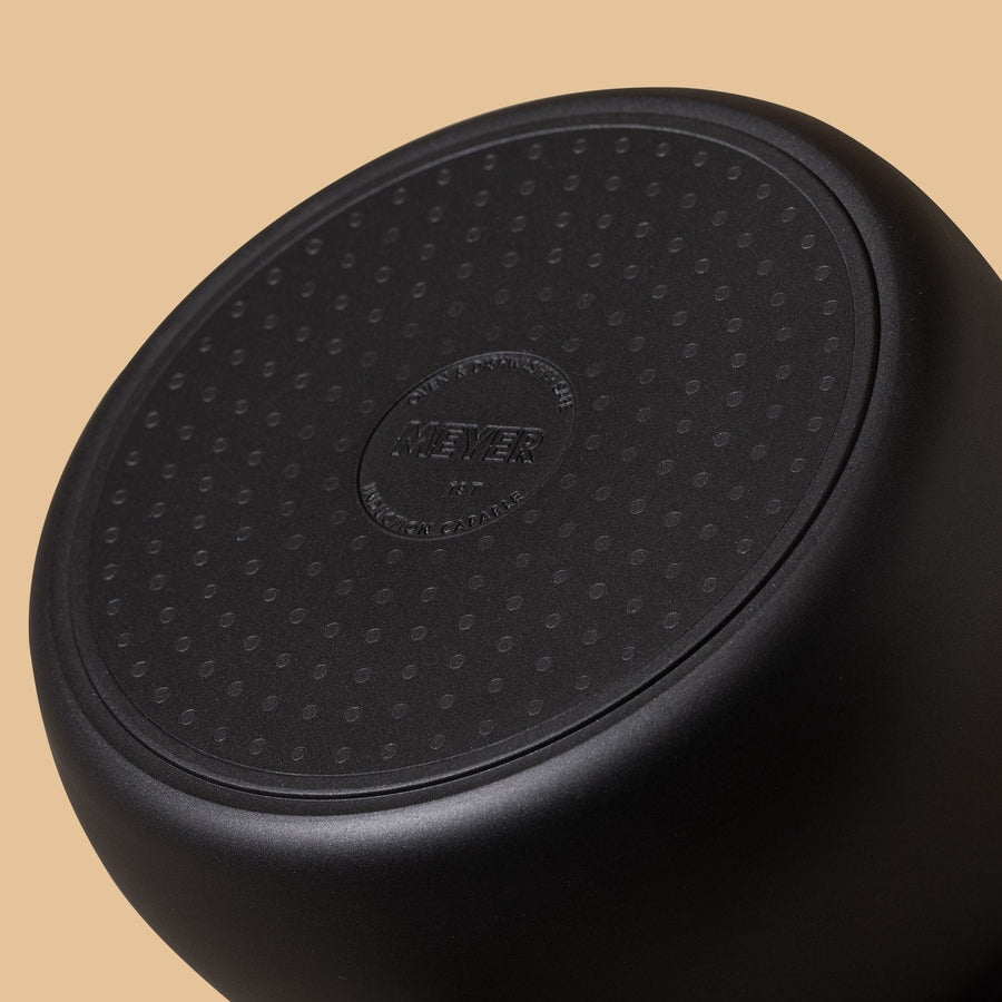 Meyer: Accent Non-Stick Ultra-Durable Saucepan
