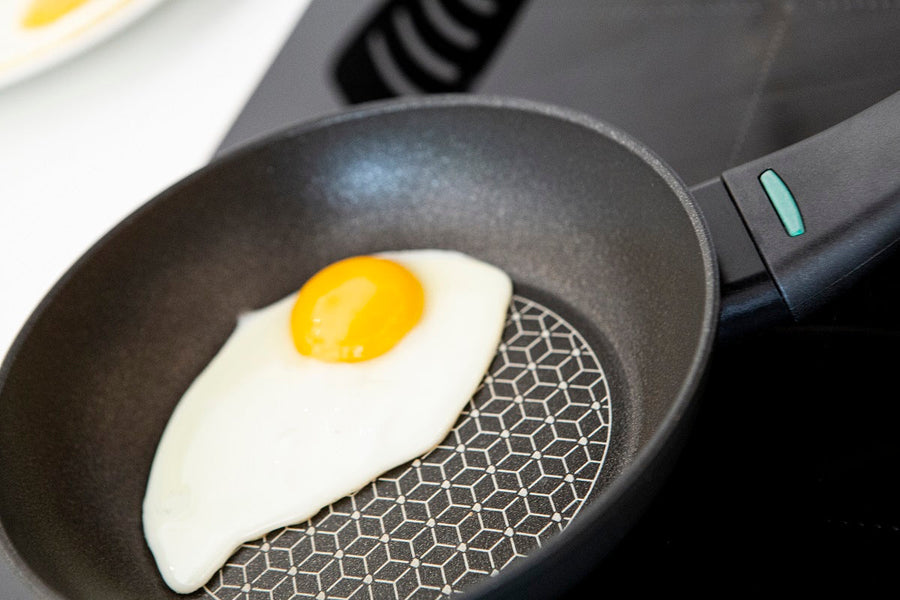 Prestige Thermo Smart Heat Indicator: Non-Stick Frying Pan - 3 Sizes